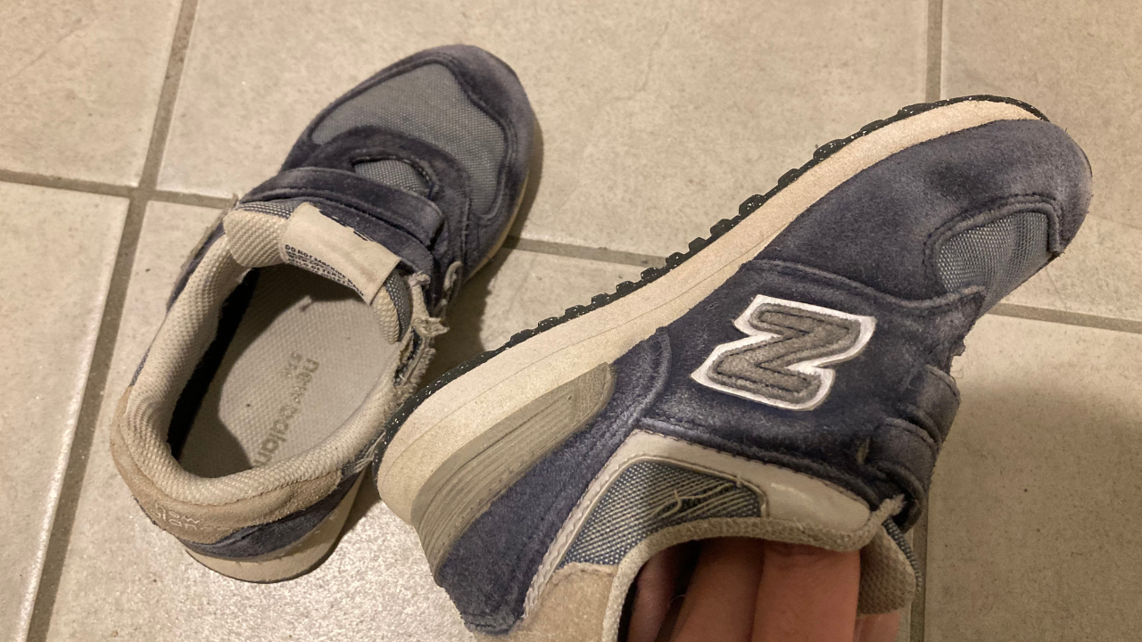 ニューバランスキッズ574レビュー｜耐久性に難あり？サイズ感や特徴、996との比較も